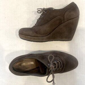 GEOX Respira brown goat suede lace up wedge Booties